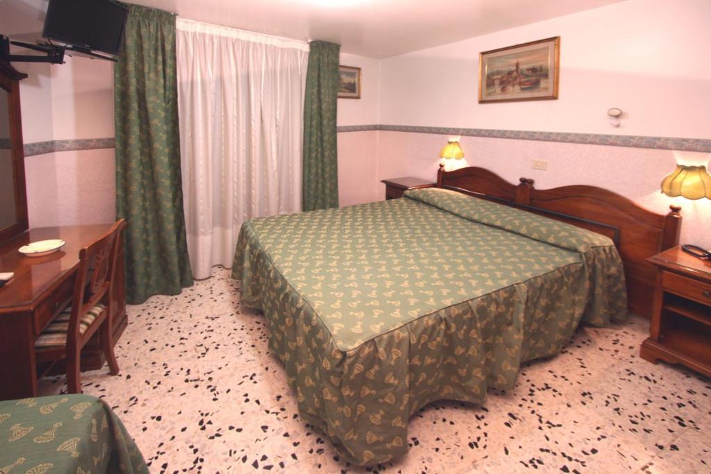 Hotel Cortese Palermo Rom bilde